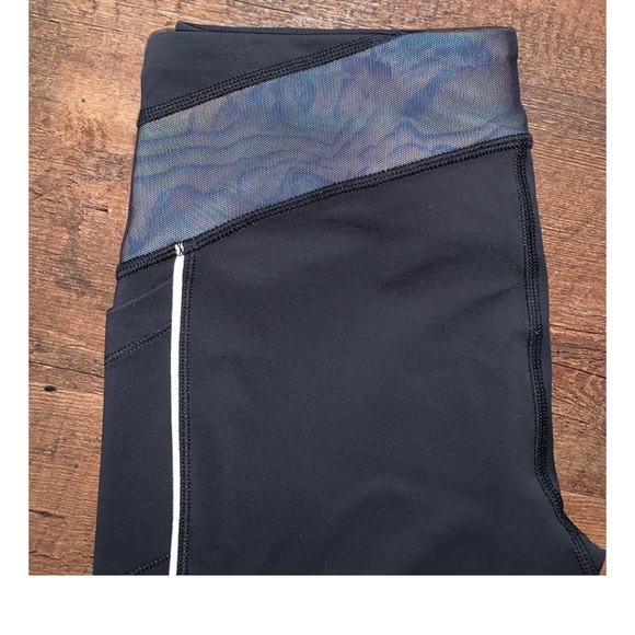 SOLD Ivivva Race To The Finish Line Crops Size 14 - Picture 8 of 13